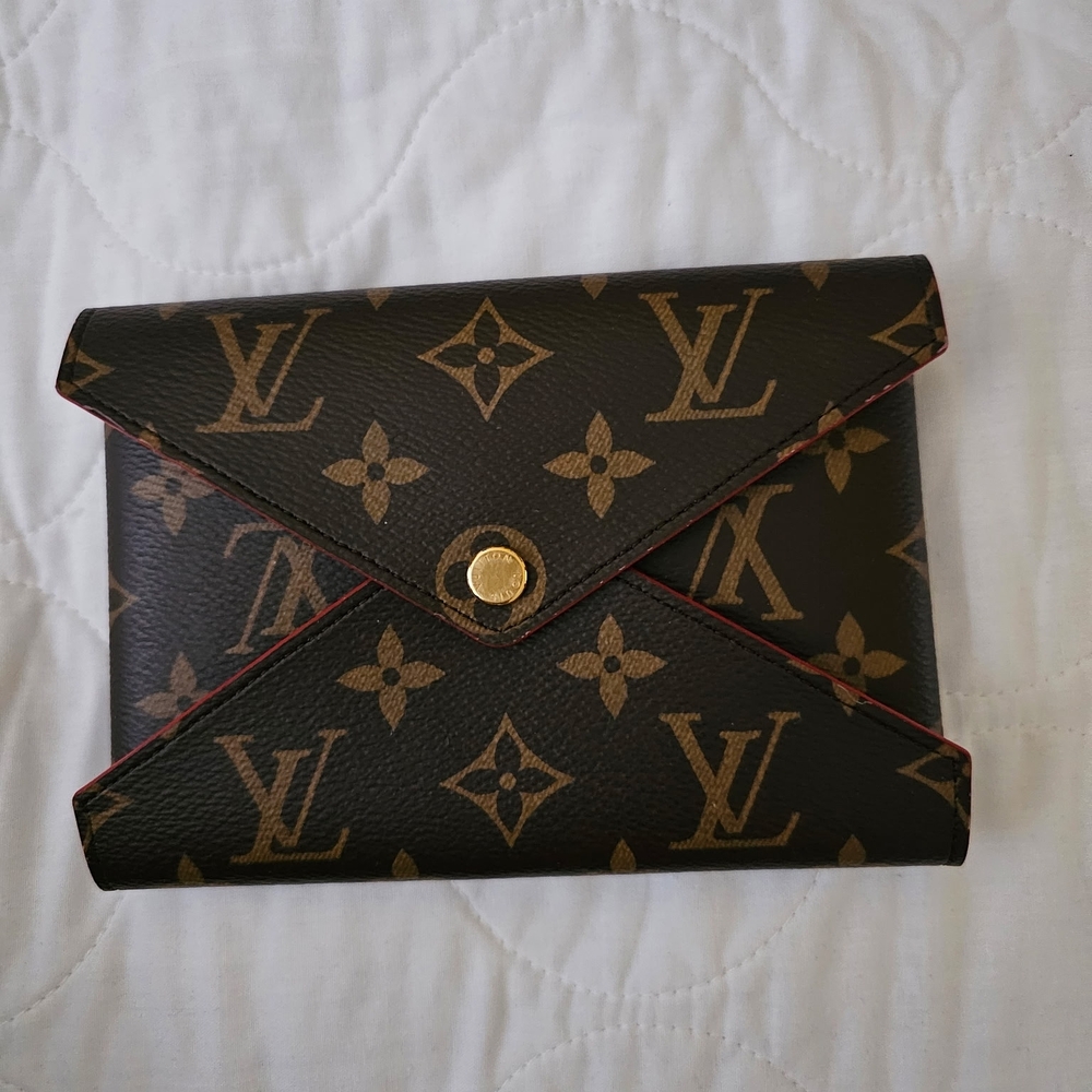 Louis Vuitton Monogram Medium Kirigami Pochette Envelope